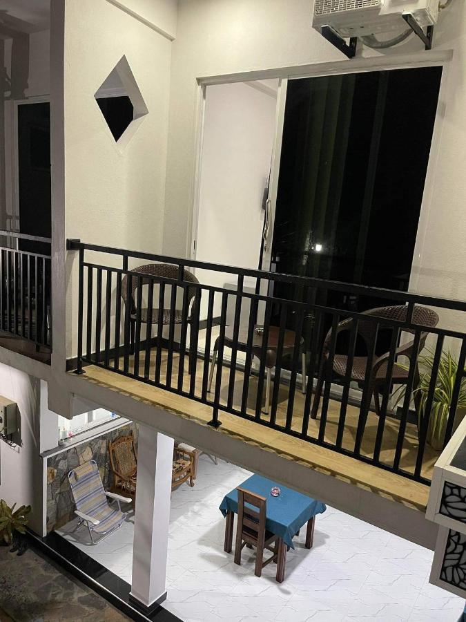 Funwhales Rest House Negombo Exterior photo