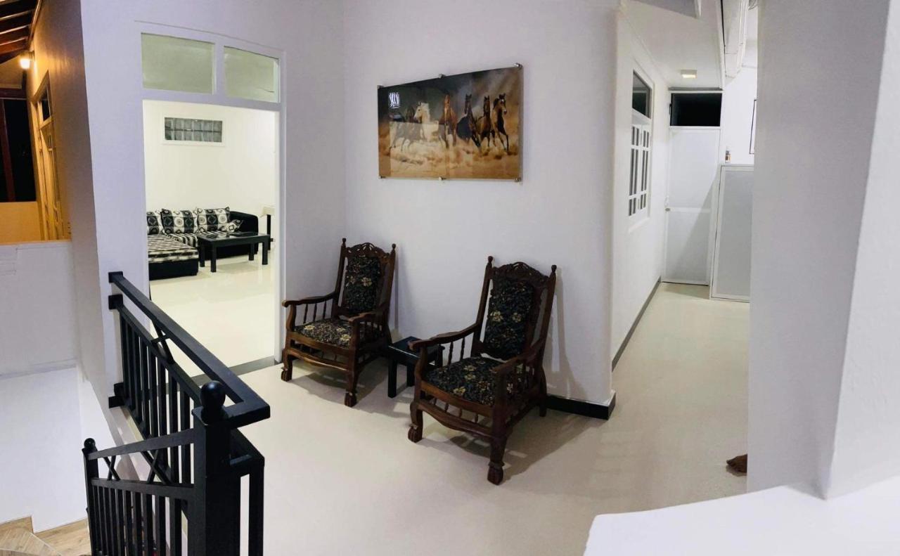 Funwhales Rest House Negombo Exterior photo
