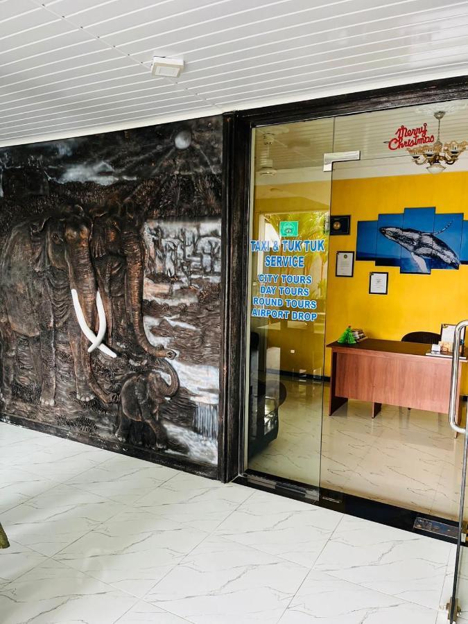 Funwhales Rest House Negombo Exterior photo