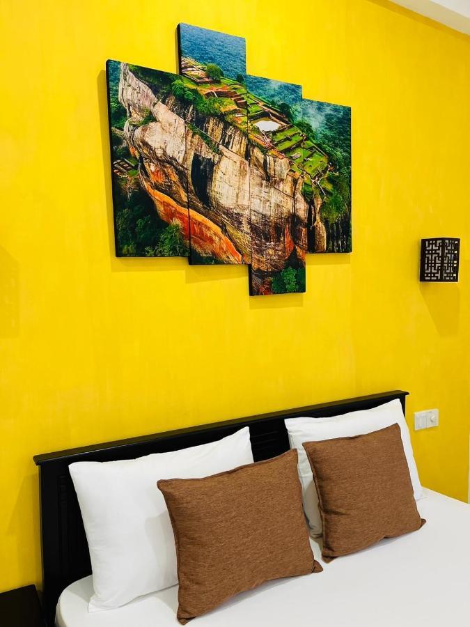 Funwhales Rest House Negombo Exterior photo